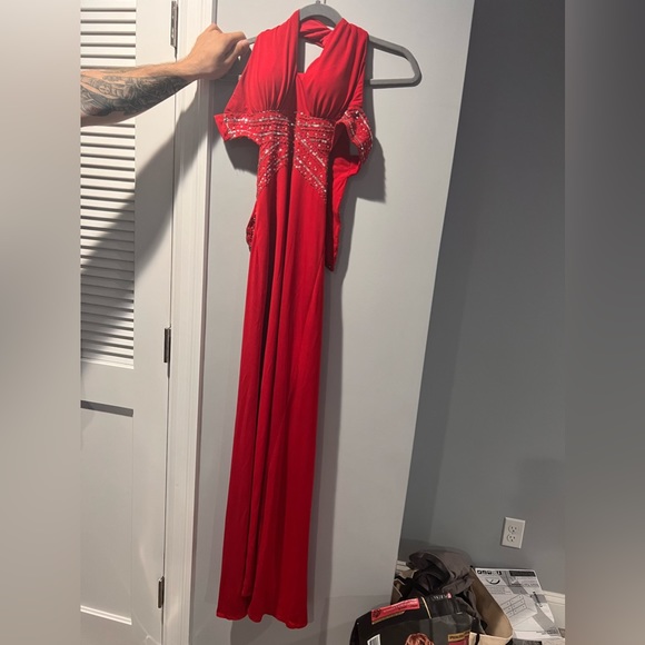 Red one shoulder prom dress - Picture 5 of 7